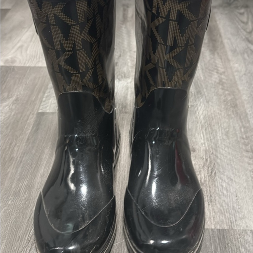 Michael Kors Black Rain Boots for Woman - Picture 3 of 3